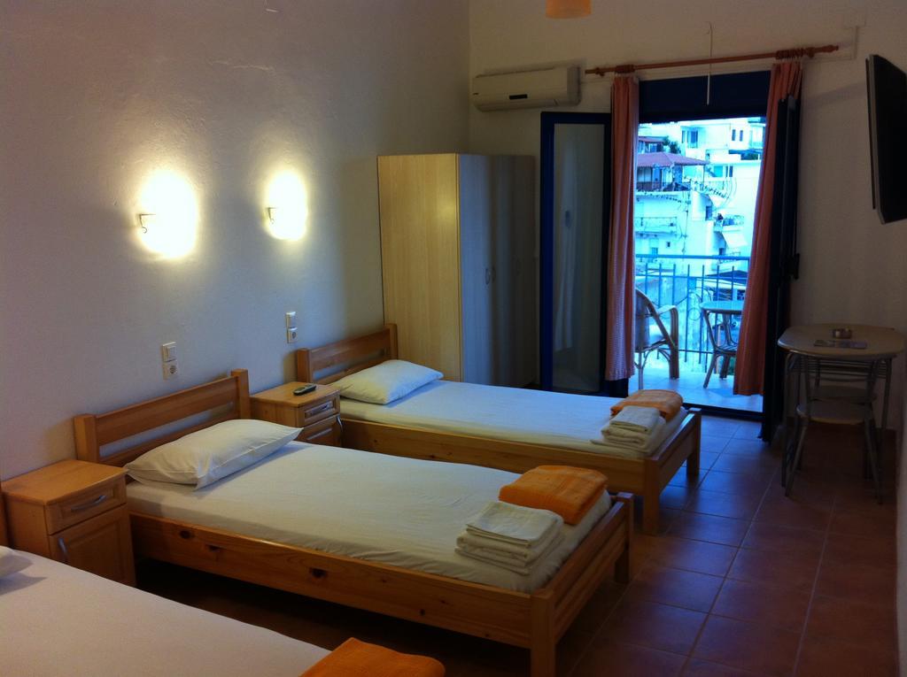 Lydia Mare Aparthotel Agios Kirykos  Exterior photo
